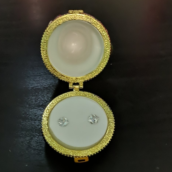 Earrings - Picture 2 of 2